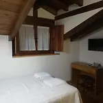 El Roblon De Cabuerniga Inn