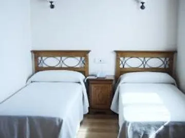 El Roblon De Cabuerniga אורחן