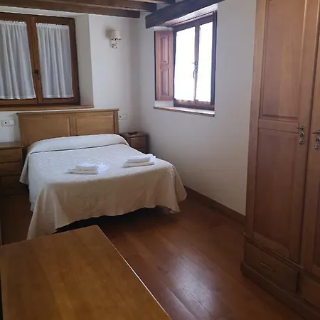 El Roblon De Cabuerniga Kro 3*