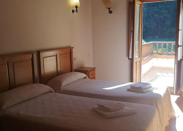 El Roblon De Cabuerniga 여관 Renedo De Cabuerniga