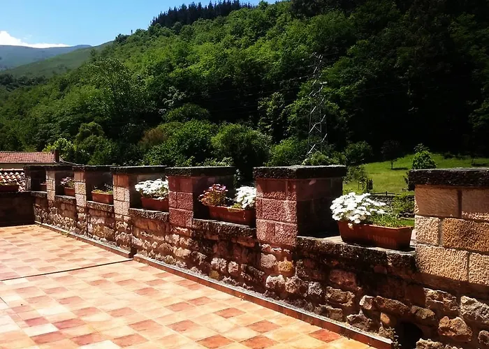 El Roblon De Cabuerniga