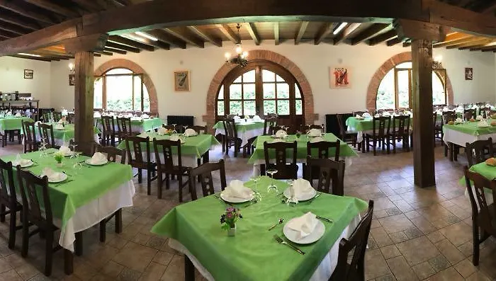 El Roblon De Cabuerniga Renedo De Cabuerniga