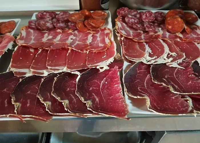 여관 El Roblon De Cabuerniga