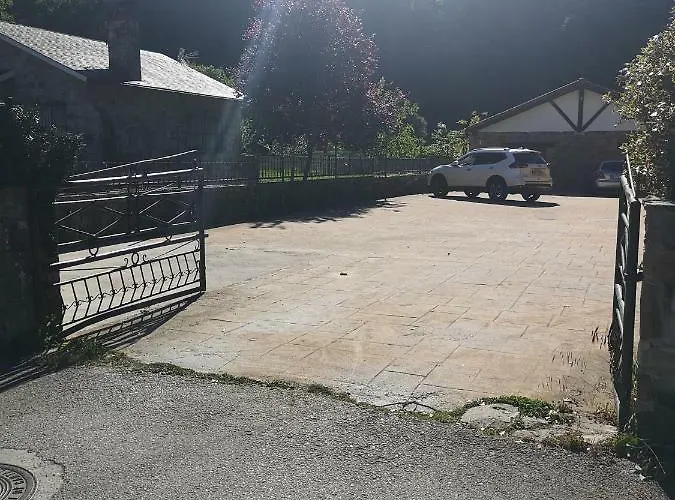 El Roblon De Cabuerniga 여관